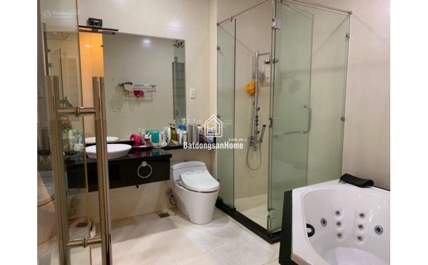 Bán tòa nhà mặt tiền CHDV: Có 9 CHDV và mặt bằng cho thuê, giá 22,5 tỷ, HĐT: 45 tr/tháng
