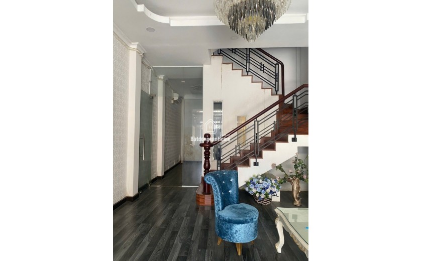 Bán nhà 4 tầng Đường 39, Bình Trưng Tây, TP HCM, DT, 80m2, 5PN, SH, giá 8.85 tỷ.