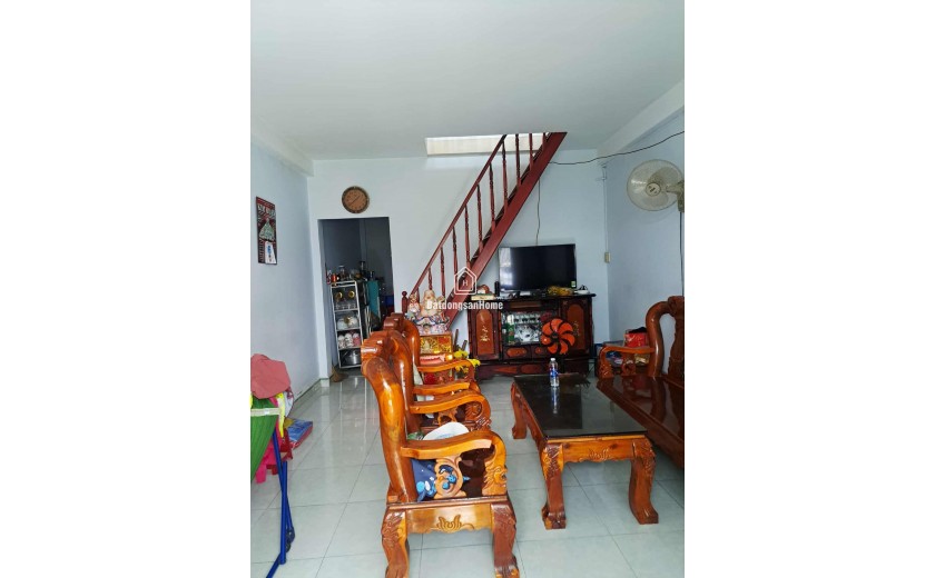 NHÀ 2 TẦNG 41M2(4X10M), GẦN CHỢ LÊ VĂN QUỚI HXH 5M ĐỖ CỬA. BTĐ, BÌNH TÂN. GIÁ RẺ CHỈ 4,35 Tỷ TL.