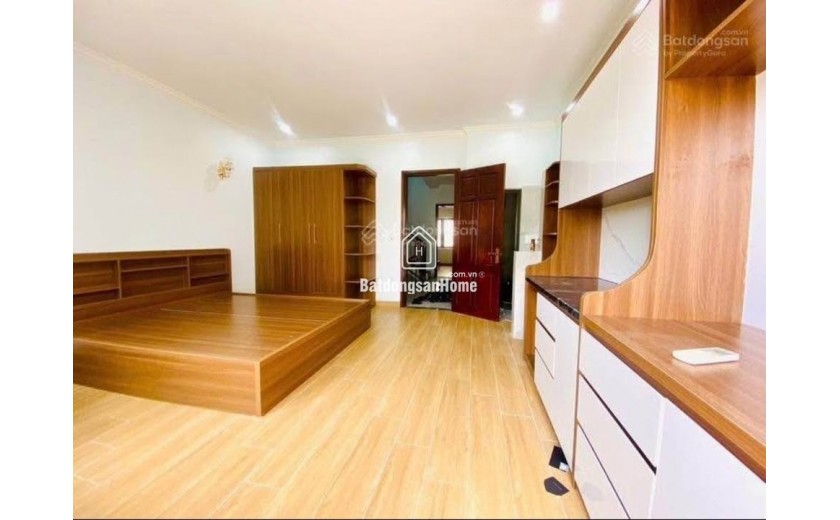 BÁN NHÀ ĐẸP NGỌC THỤY, LB –75M DÂN XÂY, 6PN – GẦN CHỢ – 3 BƯỚC RA Ô TÔ TRÁNH – NHỈNH 13 TỶ