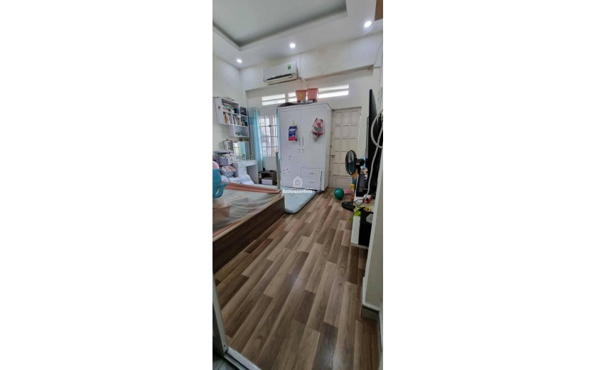 NHÀ NGAY BỐN XÃ GIÁP TÂN PHÚ 43M2 (3.7X12) 2 TẦNG CÒN Ở TỐT, HXH ĐỖ CỬA. BTĐ, BÌNH TÂN.