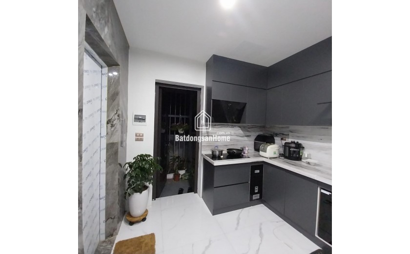 BÁN NHÀ LẠC LONG QUÂN – PHÂN LÔ – LÔ GÓC VỈA HÈ OTO TRÁNH –TM –KINH DOANH 80M 7TÀNG 25TỶ