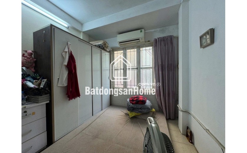 Bán nhà mặt tiền kinh doanh - 2 mặt tiền - 25m2 -Hoàng Hoa Thám - 2 tầng - 2pn - 4.68 tỷ