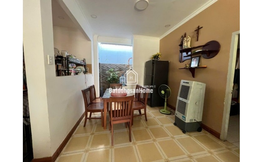 Bán nhà đường Hồ Văn Tư, P. Thủ Đức, TP HCM, DT 96m2, 1 tầng, 3PN, SH, giá 5.8 tỷ