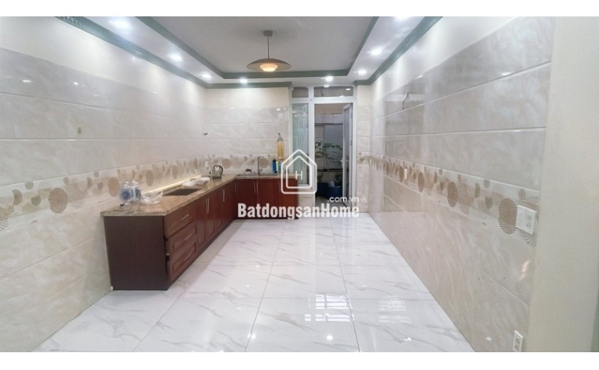 Bán nhà riêng 4 tầng, 70m2, đường Hồ Văn Tư, Thủ Đức, TP HCM. Sổ hồng, 4PN, 5.7 tỷ.