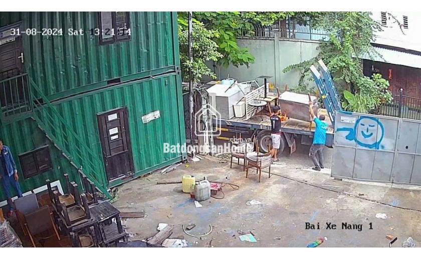 Do quản lý không nổi cần sang quán bán đồ ăn vặt mang đi rất đông khách