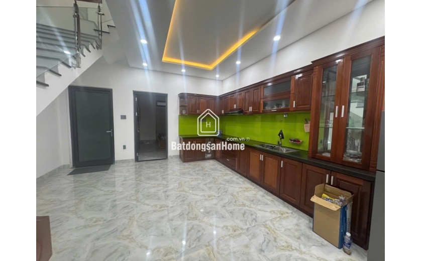 Bán nhà phố Mỹ An 21, nhà mới 3 tầng, 100m², gần biển Mỹ Khê, vào ở ngay