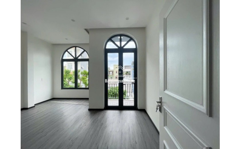 Bán nhà 3 tầng mặt tiền Võ Như Hưng, gần Sun Cosmo, 80m², vị trí kinh doanh đỉnh cao