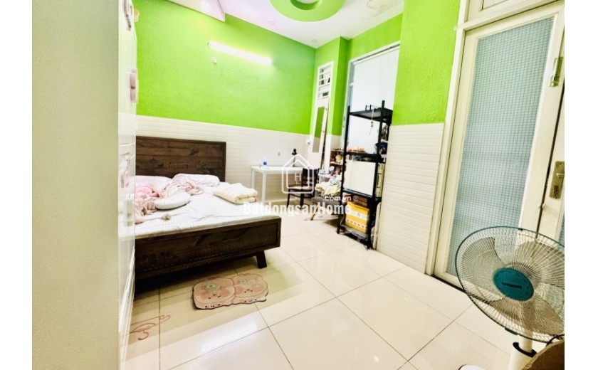 Bán nhà 3 tầng, 3PN,  đường Số 8, Linh Xuân, Thủ Đức, TP HCM. DT 60m2, Sổ hồng, giá 4.85  tỷ.