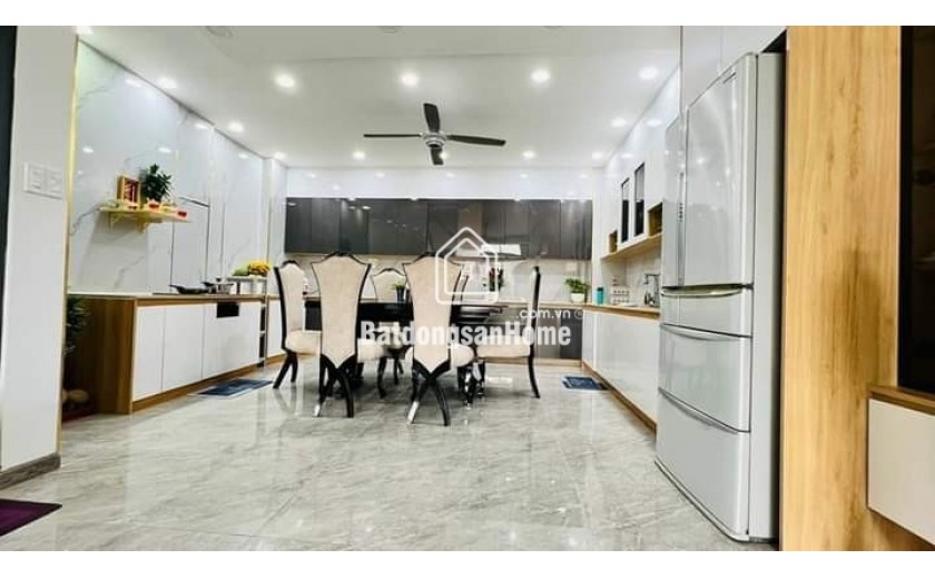 Bán nhà  đường Số 33 P Bìng Trưng Tây, Q2, TP HCM.  DT 67m2, 5 tầng, 6PN, Sổ Hồng. Giá 9.39  tỷ.