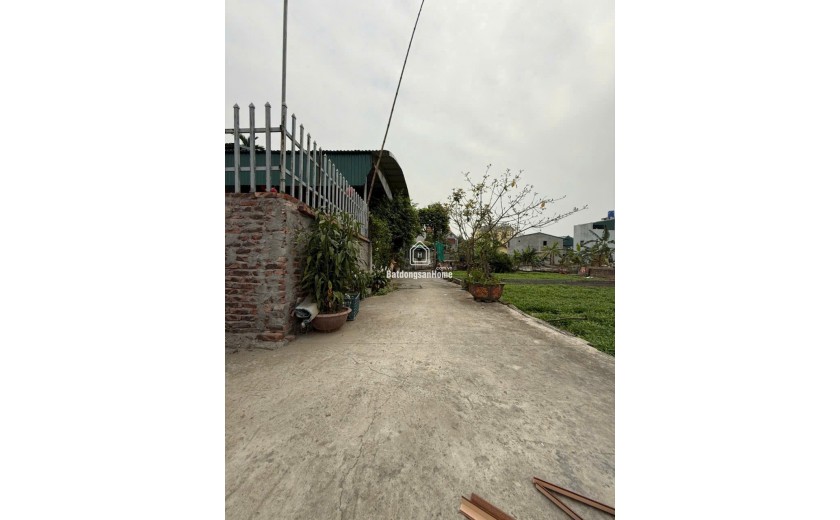 BÁN ĐẤT THƯ PHÚ - THƯỜNG TÍN 64.3M2 GIÁ 2 TỶ 340TR - HÀNG HIẾM GIÁ RẺ ĐƯỜNG RỘNG Ô TÔ ĐỖ CỬA
** Đc: thư phú - thường Tín