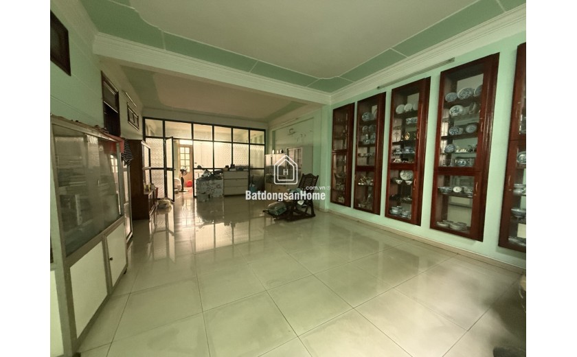 Bán đất tặng nhà 3 tầng mặt tiền đường 30m, 250m², ngang 10m, giá chỉ 17 tỷ
