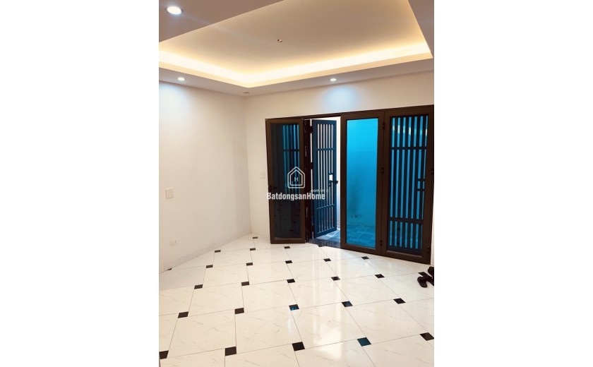 BÁN NHÀ 5 TẦNG MỚI XÂY – Ô TÔ ĐỖ CỔNG – LIÊN MẠC, THƯỢNG CÁT, BẮC TỪ LIÊM – NHỈNH 5 TỶ, CÓ THƯƠNG LƯỢNG