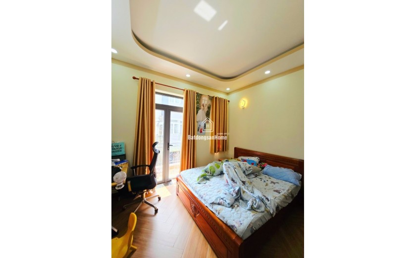 Bán nhà đường Lò Lu, Trường Thạnh, Q9. TP HCM, DT 60m2, 4 tầng, SH, 6.55  tỷ. LH: 0933125879
