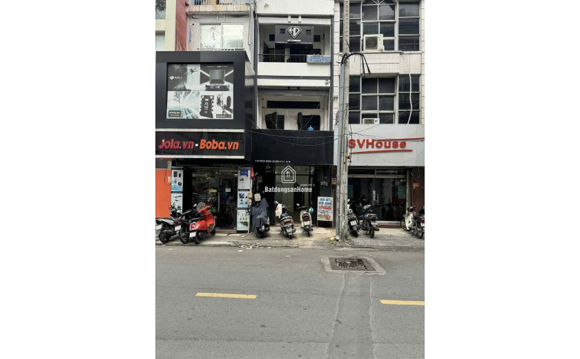 Cho thuê riêng tầng trệt hoặc cho thuê nguyên căn MT Trần Minh Quyền – Q10