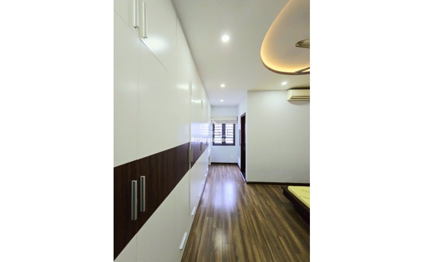 Bán nhà 4 tầng, đường Số 13, Cát Lái, TP HCM. DT  5x21m, 105m2, 4PN, SH, giá 11.4 tỷ -