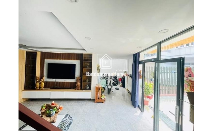 Bán nhà  đường Số 33 P Bìng Trưng Tây, Q2, TP HCM.  DT 67m2, 5 tầng, 6PN, Sổ Hồng. Giá 9.39  tỷ.