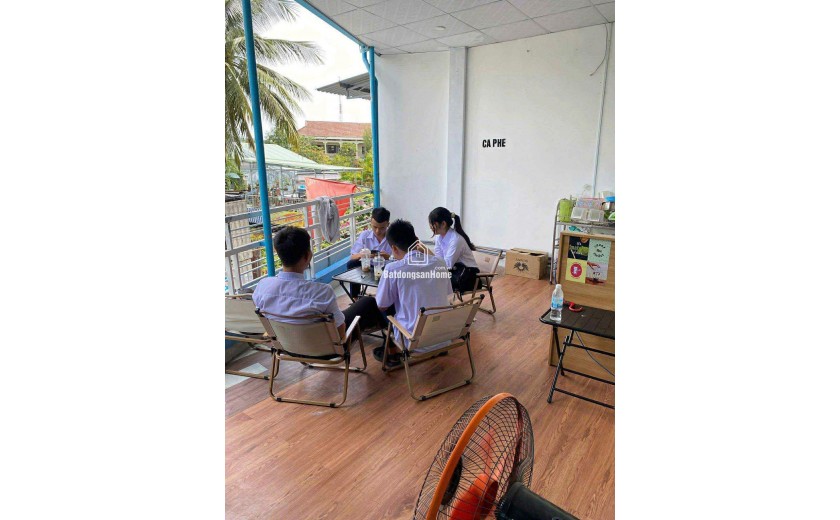 Sang quán trà sữa ( đã set up sạch sẽ gọn gàng chỉ cần vào bán thôi ạ )