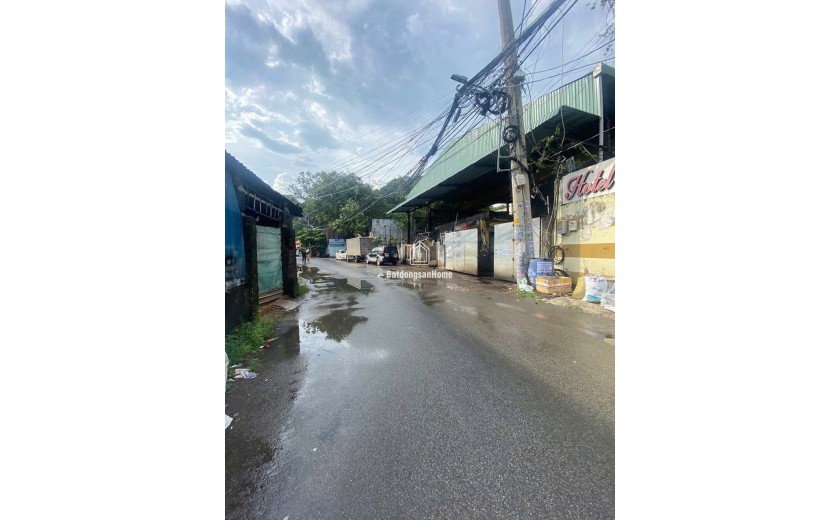 Chủ gấp bán giảm chào 1tỷ3 giá chào mới 13 tỷ.
