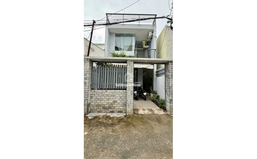 nhà q7 nở hậu 4,5x23, gần mặt tiền, sân trước sau, 2 phòng trọ riêng – 7,5 tỷ