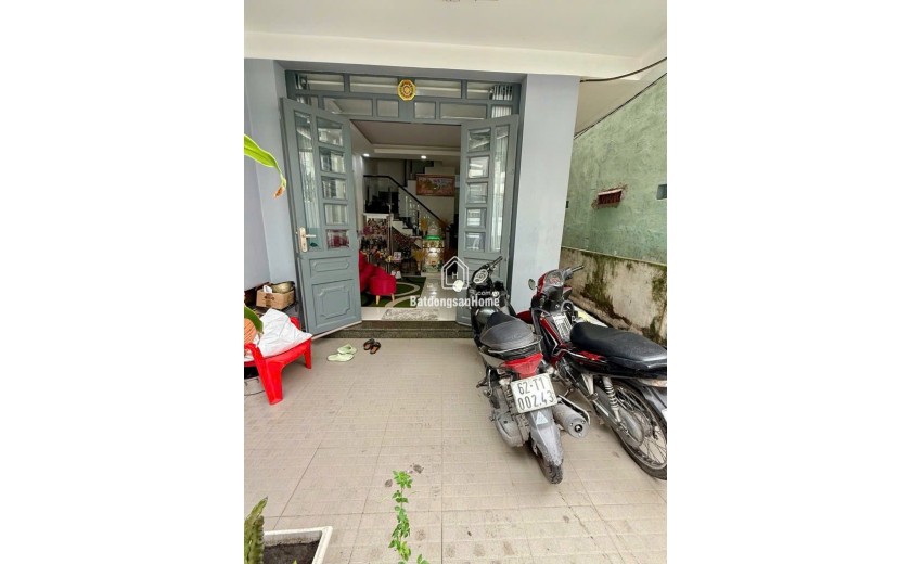nhà q7 nở hậu 4,5x23, gần mặt tiền, sân trước sau, 2 phòng trọ riêng – 7,5 tỷ