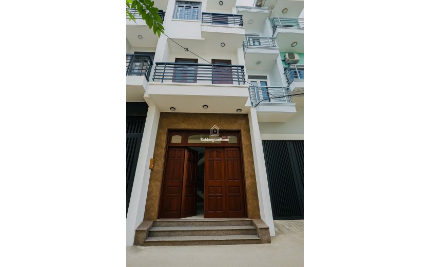 BÁN NHÀ PHÚ NHUẬN- CĂN GÓC 3 MẶT TIỀN HẺM XE HƠI- NGANG HƠN 4M- KINH DOANH ĐỈNH: 12 Tỷ. 0777826387