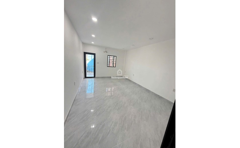BÁN NHÀ PHÚ NHUẬN- CĂN GÓC 3 MẶT TIỀN HẺM XE HƠI- NGANG HƠN 4M- KINH DOANH ĐỈNH: 12 Tỷ. 0777826387