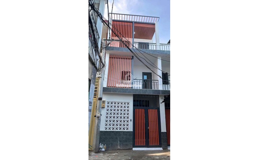 THUÊ NHÀ NGUYÊN CĂN TÂN BÌNH- LÝ THƯỜNG KIỆT – 4 PHÒNG NGỦ – CHỈ 16 TRIỆU. SANG: 0777826387