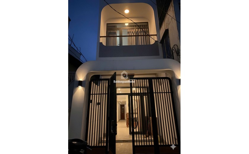 Nhà Siêu To Siêu Rẽ-Quận 7 3x28 - Oto -7 Tỷ 650
