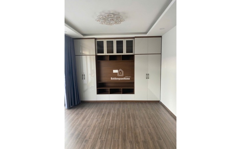 Nhà Mới Siêu To Ngang 8.50 - 4 Tầng - Siêu Rẻ - 7 tỷ 6