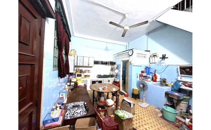 NHÀ MẶT TIỀN CHỢ TÔ HIẾN THÀNH QUẬN 10 - 4.6 x 16.5 - chủ 1 đời- 3 Tầng 4 Phòng: 14 Tỷ. 0777826387