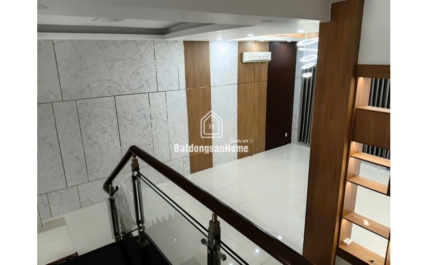 Bán nhà biệt thự khu nam long, Trần Trọng Cung, Q7, 3 lầu, giá tốt