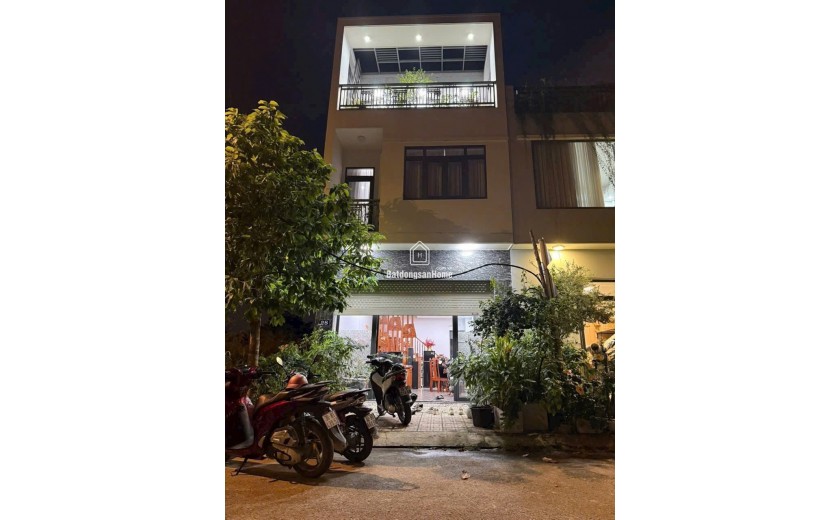 Bán nhà 1 trệt 2 lầu khu Phú Hồng Thịnh 9 – P. Đông Hòa, Dĩ An , TP HCM