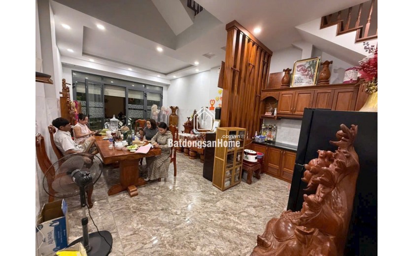 Bán nhà 1 trệt 2 lầu khu Phú Hồng Thịnh 9 – P. Đông Hòa, Dĩ An , TP HCM
