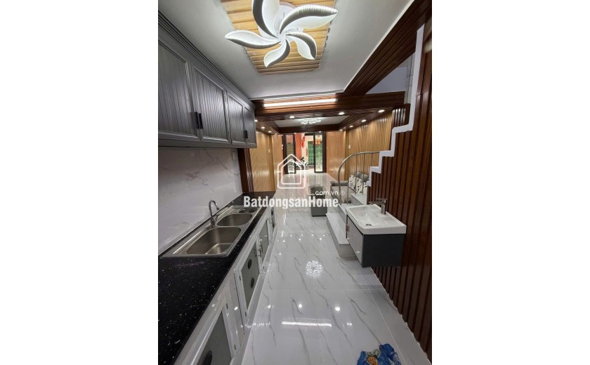 Quận 11 - Hẻm Xe Hơi 4M – Gần Mặt Tiền - 4PN - Nhà Mới - Nhỉnh 5 Tỷ