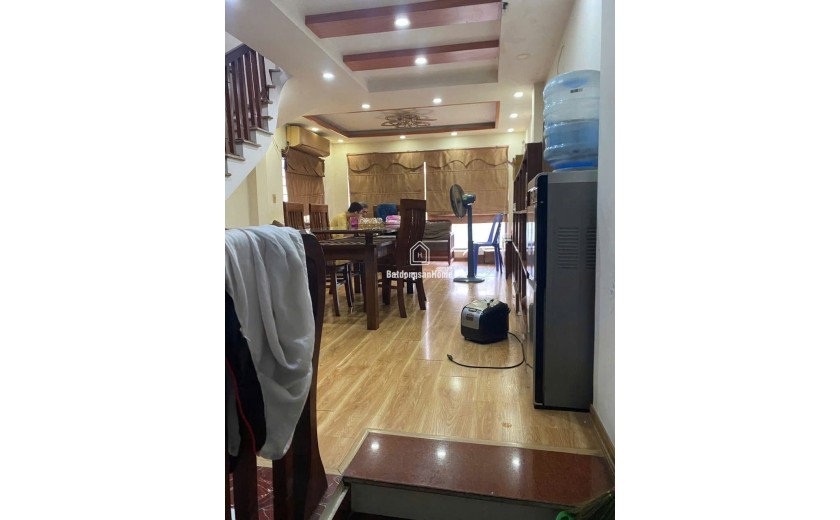 BÁN NHÀ BẰNG LIỆT- HOÀNG MAI, 40 M2, 5 TẦNG, MẶT TIÊN 4 M, GIÁ 10,6 TỶ.