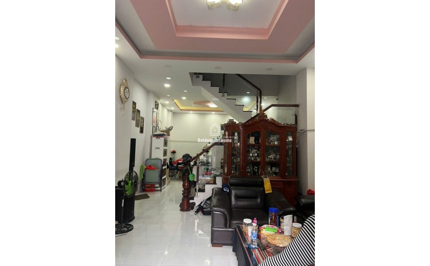 Bán nhà mặt phố đường số 33, Bình Trưng Tây, Q2, TP HCM, DT 85 m2, 4 tầng, 4PN, SH, giá 8.65  tỷ.