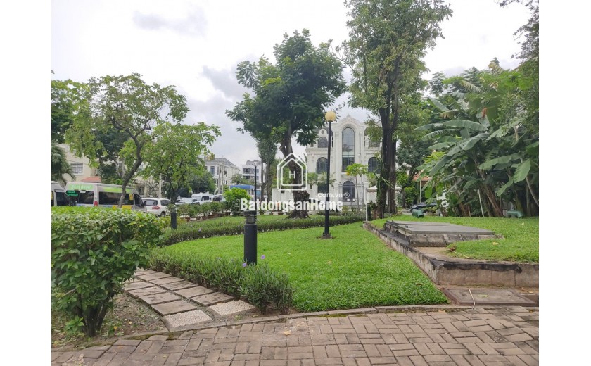 Bán biệt thự  khu cảnh đồi mỹ quang, nam quang – phú mỹ hưng, quận 7