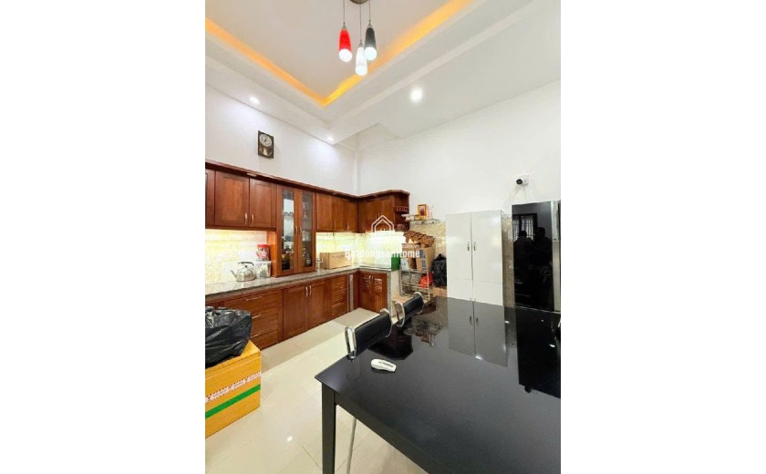 Mặt tiền kinh doanh Huỳnh Thị Đồng – vị trí đẹp – nhà 3 tầng mới – 62m² – giá 9.8 tỷ