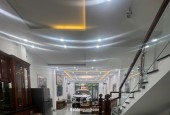 Bán nhà phố Mỹ An 21, nhà mới 3 tầng, 100m², gần biển Mỹ Khê, vào ở ngay