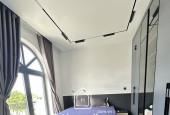 Bán nhà 5 tầng mới 100% mặt tiền Hoàng Quốc Việt – thang máy, full nội thất, 12 tỷx