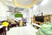 Bán nhà đường Số 11, Linh Xuân, TP HCM.  DT 75m2, 2 tầng, 3PN, SH. Giá 5.5 tỷ.
