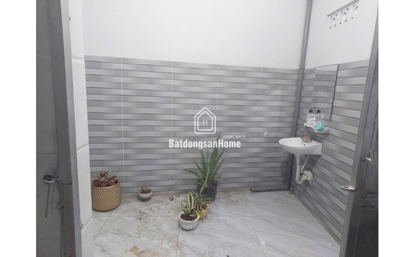 Cho thuê nhà mặt tiền đường Trần Thúc Tự đối diện chợ Dinh