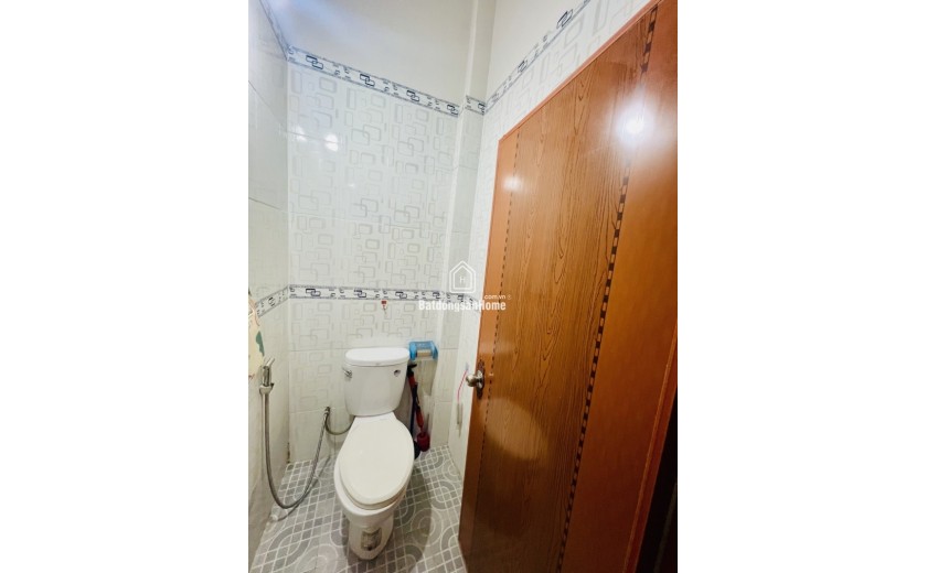 Bán nhà đường Số 2, Tăng Nhơn Phú B, Q9, TP HCM. DT 124m2, 2PN, SH, giá 9.1 tỷ.