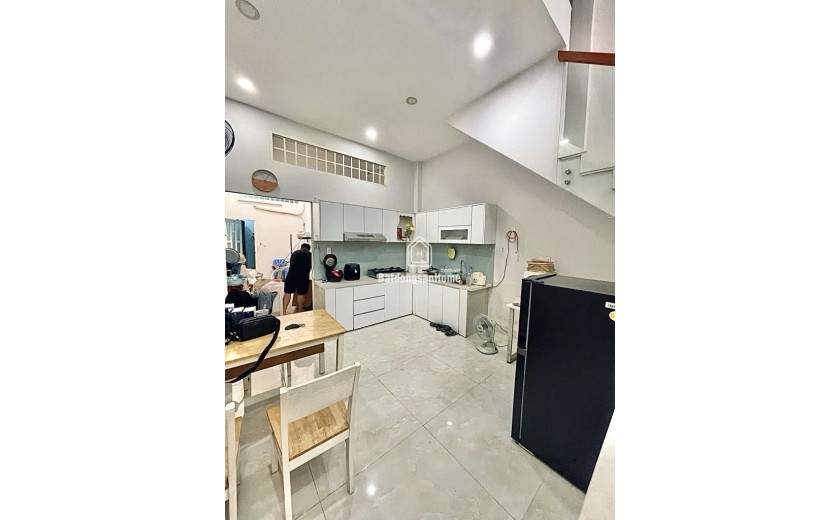 Bán nhà 2 tầng, 3PN hẻm Trương Chinh, Q.12 - 84m2, SH, 5.4 tỷ.