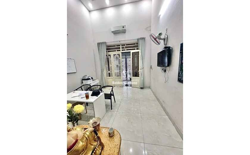 Bán nhà 2 tầng, 3PN hẻm Trương Chinh, Q.12 - 84m2, SH, 5.4 tỷ.