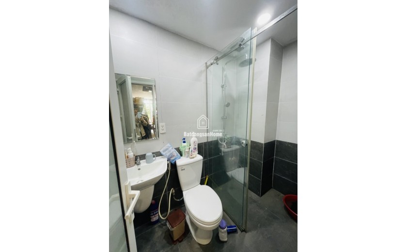 Bán nhà  đường Số 44, Phước Long A, Q.9, TP HCM. DT 110 m2, 2 tầng, 2PN, SH. Giá 8.9 tỷ.