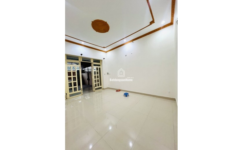 Bán nhà đường Số 2, Tăng Nhơn Phú B, Q9, TP HCM. DT 124m2, 2PN, SH, giá 9.1 tỷ.