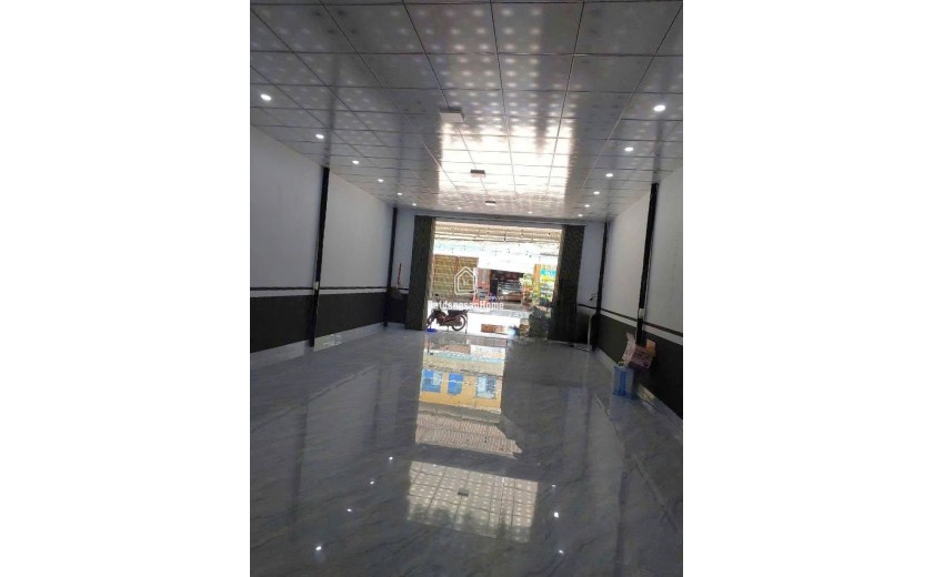 Cho thuê nhà mặt tiền đường Trần Thúc Tự đối diện chợ Dinh