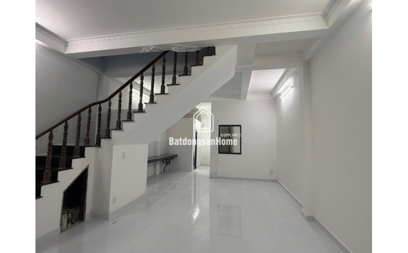 Bán nhà đường Man Thiện, Hiệp Phú, Q9, TP HCM. DT 93m2, 2 tầng, 4PN. Sổ hồng chính chủ. Giá 9.1 tỷ.